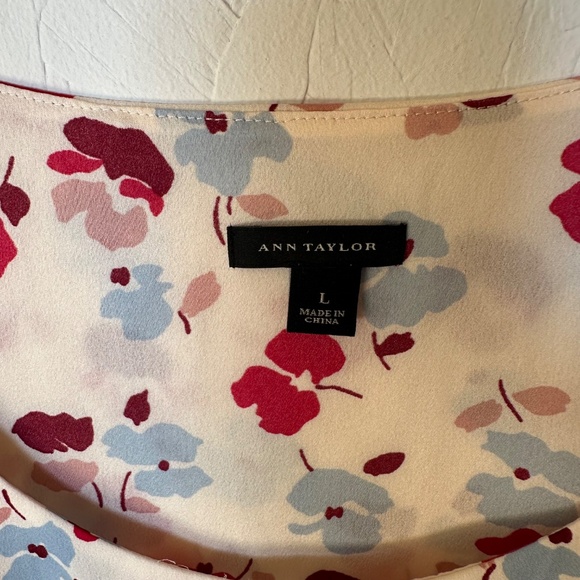 Ann Taylor Sleveless Polyester Floral Blouse Large - Picture 4 of 9